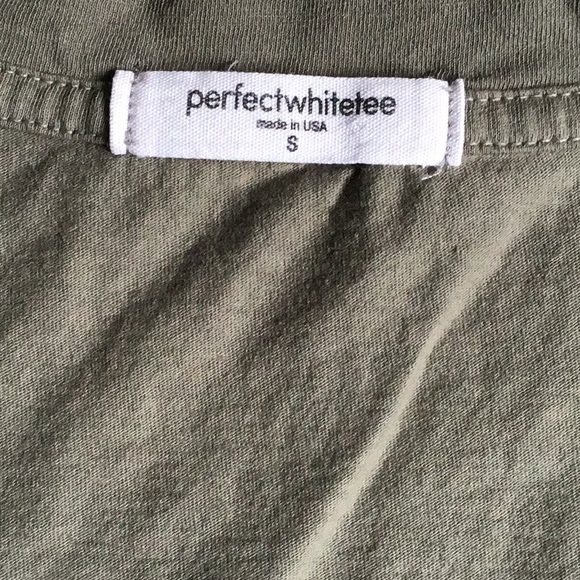 Perfectwhitetee Hendrix Cotton Boxy V Neck Tee Uniform Green Size Small - Picture 6 of 6